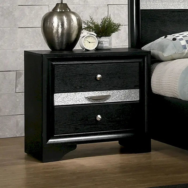 Ensemble table de chevet et commode Balistrieri contemporain noir 2 pièces par Silver Orchid-3