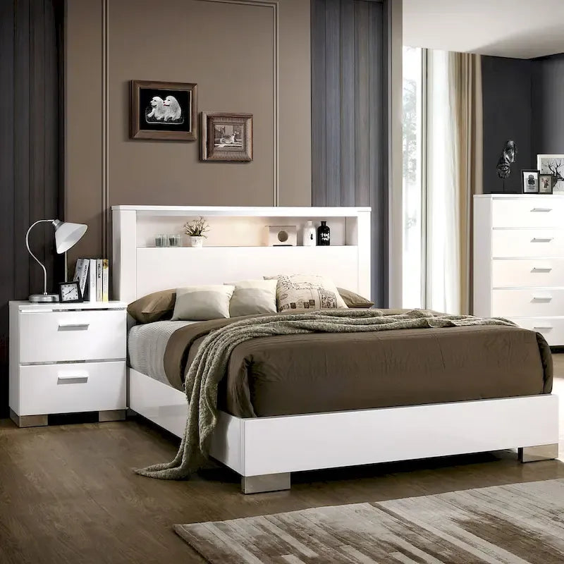 Ensemble de lit Champs Contemporary Queen en bois massif avec rangement et port USB, composé de 3 panneaux, par Furniture of America-4