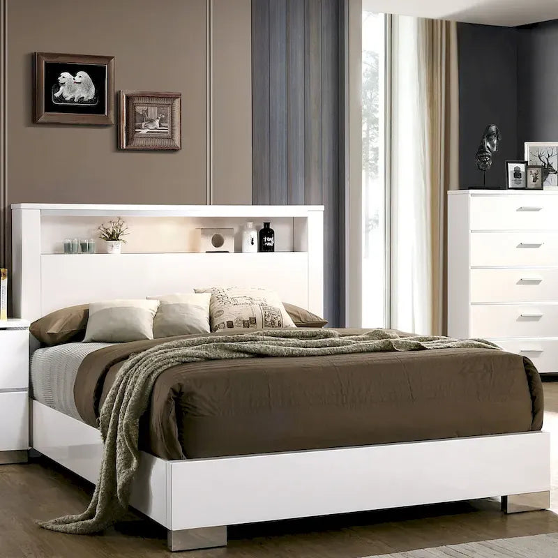 Ensemble de lit Champs Contemporary Queen en bois massif avec rangement et port USB, composé de 3 panneaux, par Furniture of America-5