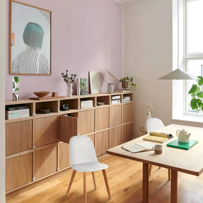 Ensemble de 2 chaises de salle à manger avec dossier, sans accoudoirs, assise en plastique et pieds en bois, idéales pour la cuisine, le bureau ou un ordinateur.-9